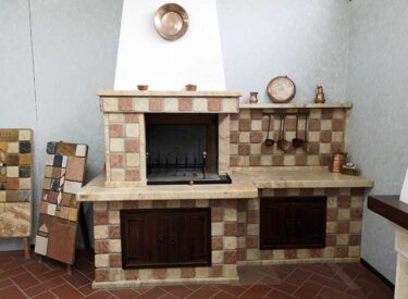 LA TAVERNA