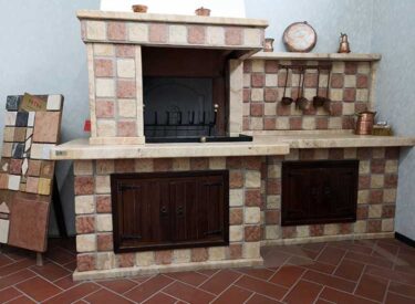 LA TAVERNA