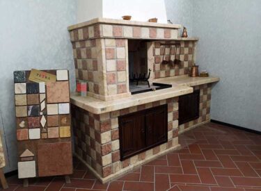 LA TAVERNA
